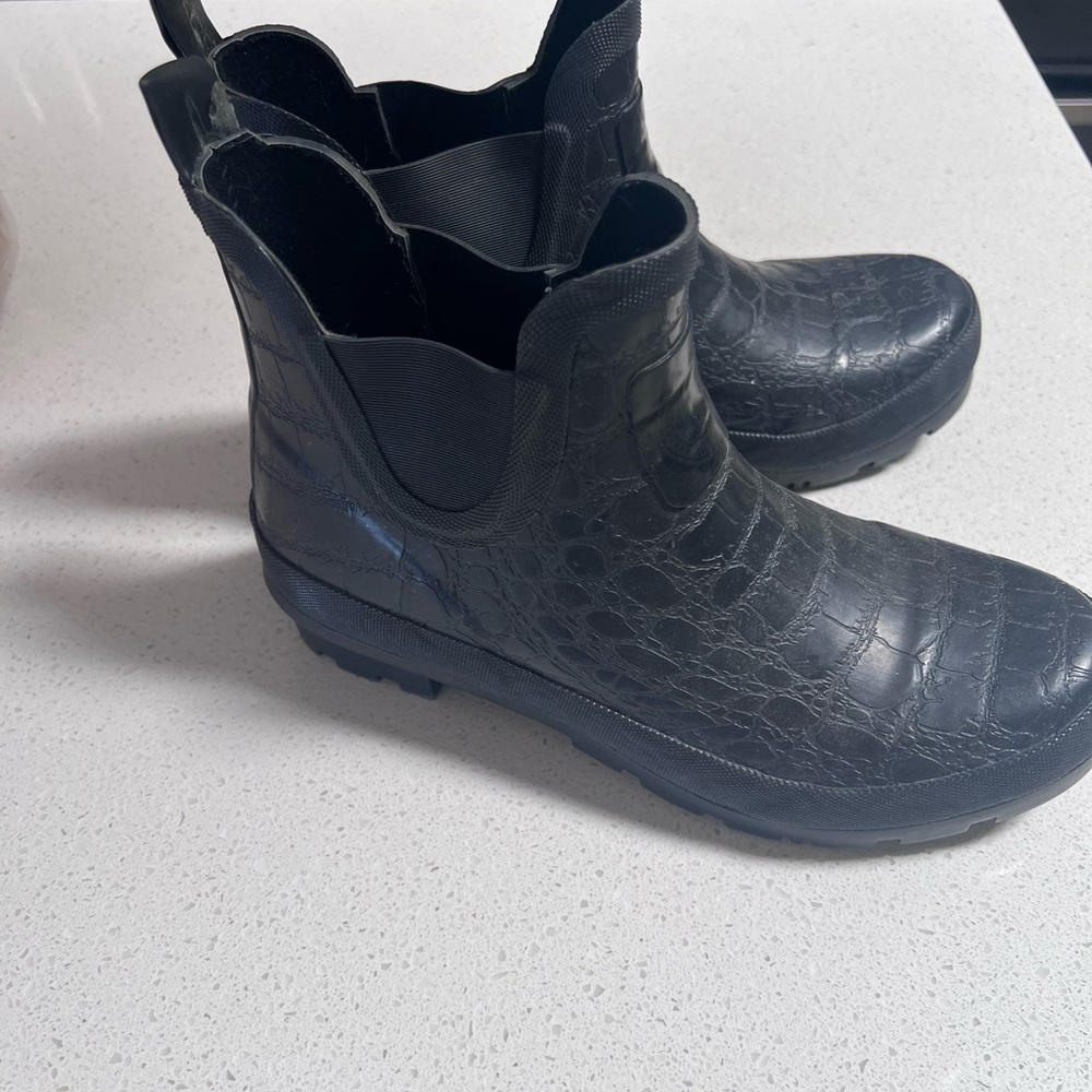 Joules rainboots. Women’s size 7.